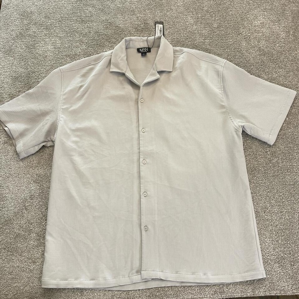 BooHooMAN Oversized Ribbed Short Sleeve Shirt NWT Medium Streetwear Top